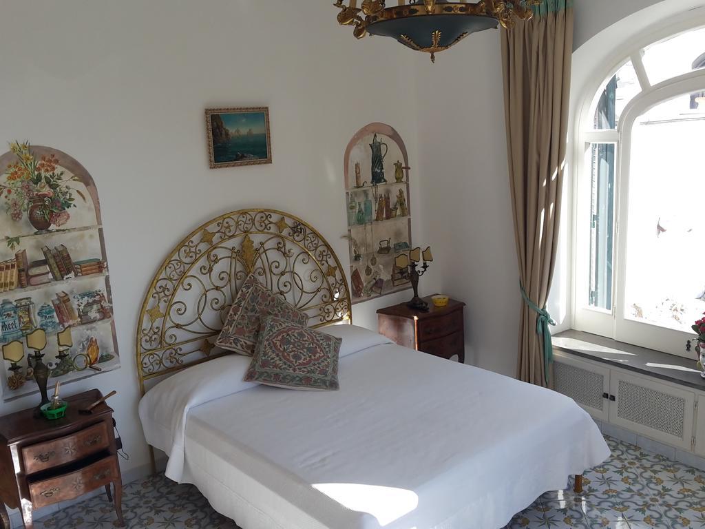 Casa Del Solitario Capri Room photo