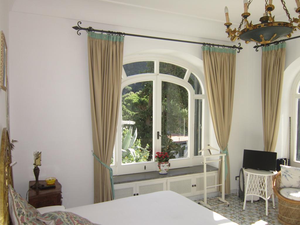 Casa Del Solitario Capri Room photo